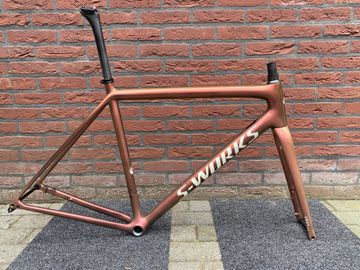 Tweedehands Specialized S-Works Crux Frameset 2024 Frameset 2024 Road & Gravel — afbeelding 1 van 17
