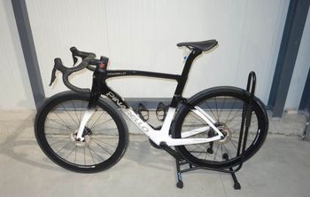 Used Pinarello F7 ULTEGRA Di2 2026 2026 Road & Gravel, Schwarz — image 2 of 6