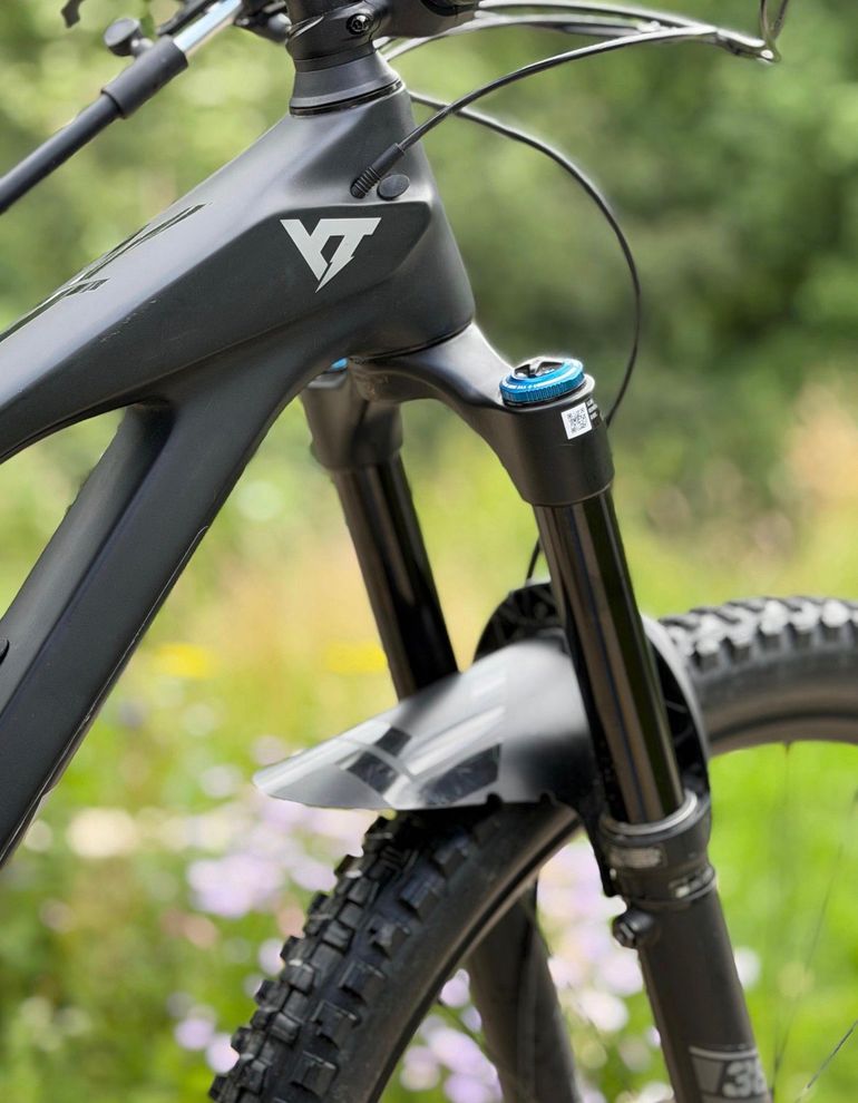 Used YT YT Custom SRAM GX Eagle 2023 Mountainbike, Negro — image 3 of 12