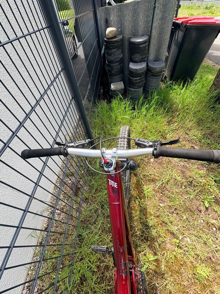 Used Trek Remedy 7 2021 2021 Mountainbike, Red — image 7 of 7