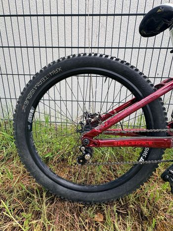 Used Trek Remedy 7 2021 2021 Mountainbike, Red — image 2 of 7