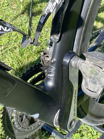 Used Pinarello DOGMA F8 2018 2018 Road & Gravel — image 8 of 8