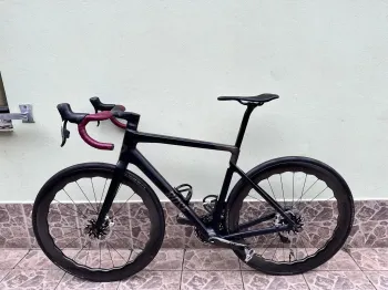 Used Rose Reveal 06 Red eTap AXS 2024 2024 Road & Gravel