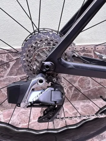 Used Rose Reveal 06 Red eTap AXS 2024 2024 Road & Gravel, Black — image 3 of 7