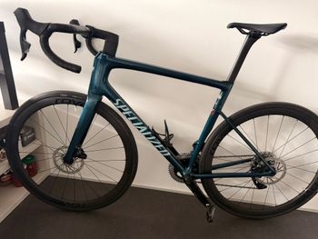 Used Specialized Tarmac SL8 Expert - SRAM Rival eTAP AXS 2025 2025 Road & Gravel, Green — image 3 of 3