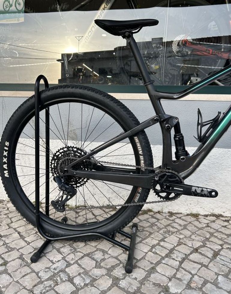 Used Scott Scott Spark RC 900 Team Issue 2021 Mountainbike, Green — image 2 of 14