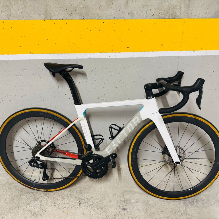 Used Factor OSTRO VAM - Shimano Ultegra 2024 2024 Road & Gravel — image 1 of 12
