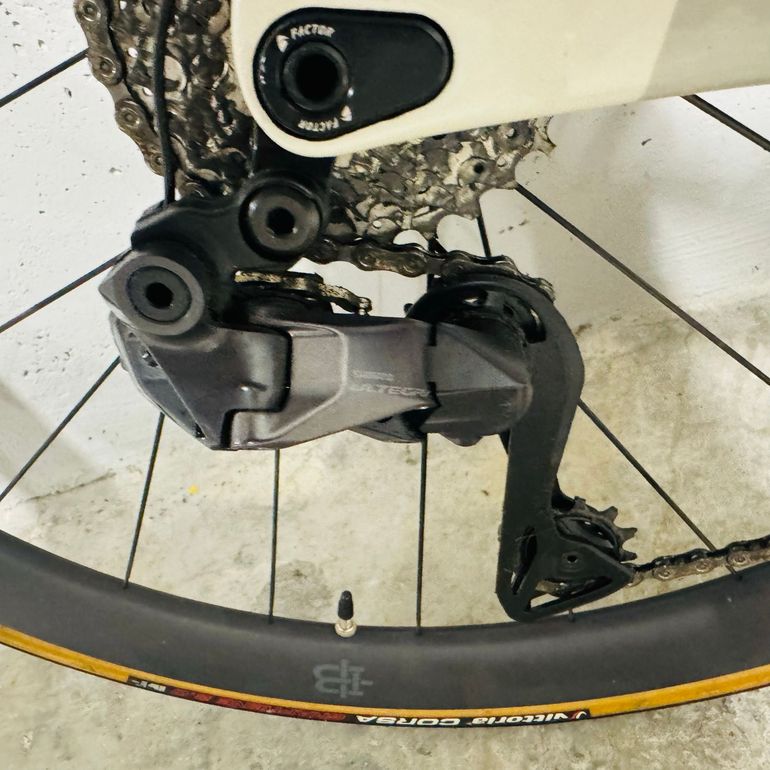 Used Factor OSTRO VAM - Shimano Ultegra 2024 2024 Road & Gravel — image 11 of 12