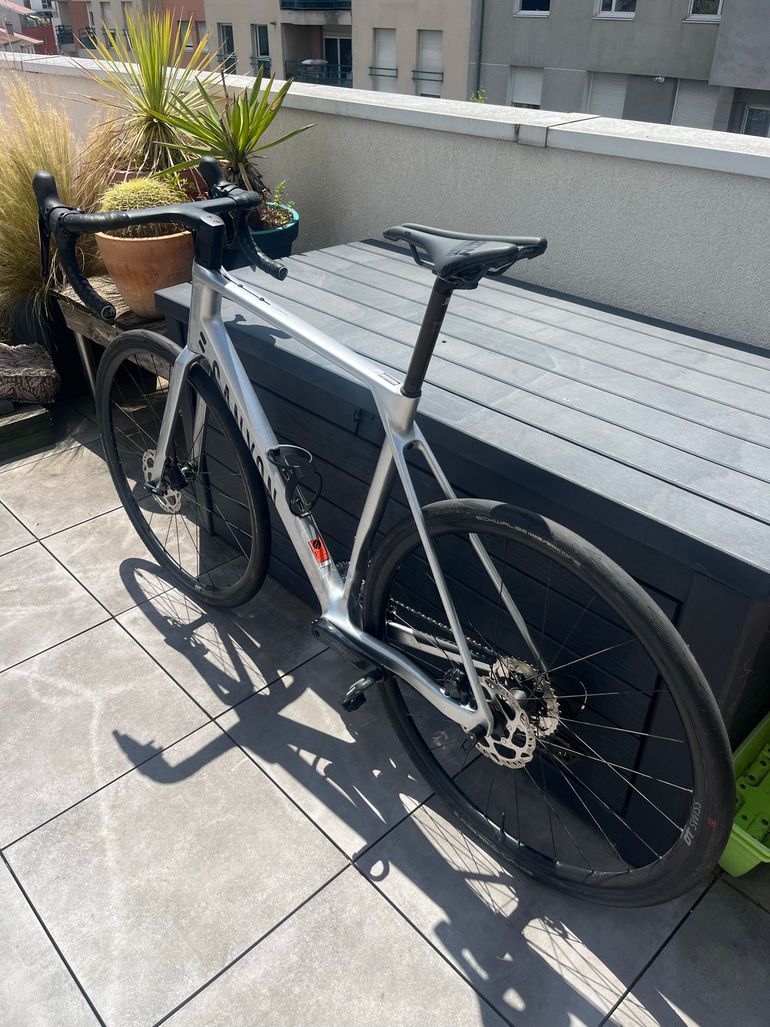 Used Canyon Endurace CF 7 2025 2025 Road & Gravel, Light Gray — image 7 of 10