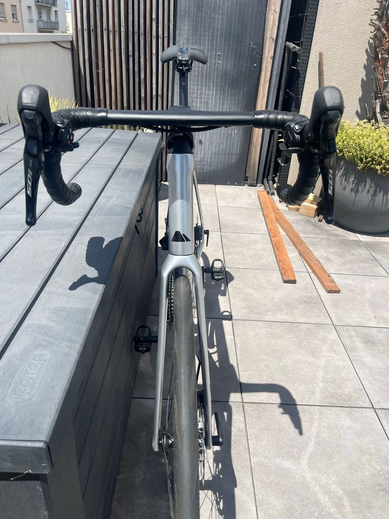 Used Canyon Endurace CF 7 2025 2025 Road & Gravel, Light Gray — image 4 of 10