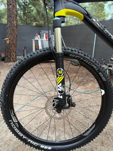 Giant Anthem 27.5 2 2016 2016 Mountainbike de segunda mano, Negro — imagen 8 de 12