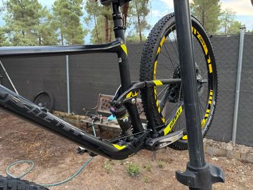 Giant Anthem 27.5 2 2016 2016 Mountainbike de segunda mano, Negro — imagen 7 de 12