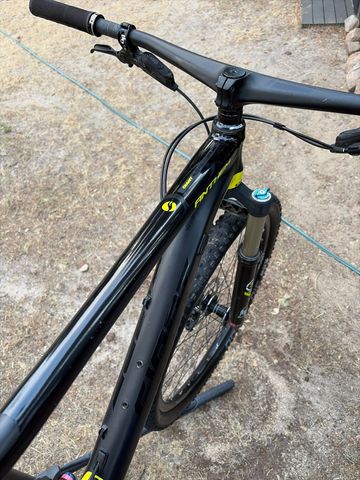 Giant Anthem 27.5 2 2016 2016 Mountainbike de segunda mano, Negro — imagen 12 de 12