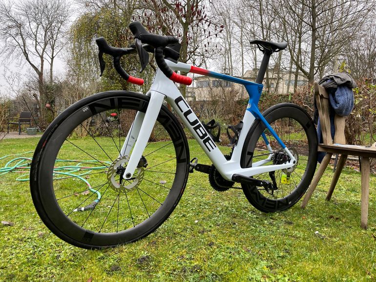 Used CUBE LITENING AERO C:68X RACE 2024 2024 Road & Gravel, White — image 2 of 12