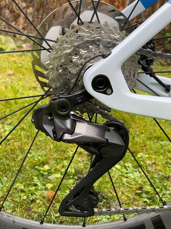 Used CUBE LITENING AERO C:68X RACE 2024 2024 Road & Gravel, White — image 7 of 12