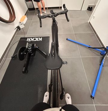 Used Giant Revolt E+ 2022 2022 Road & Gravel, Black — image 3 of 4
