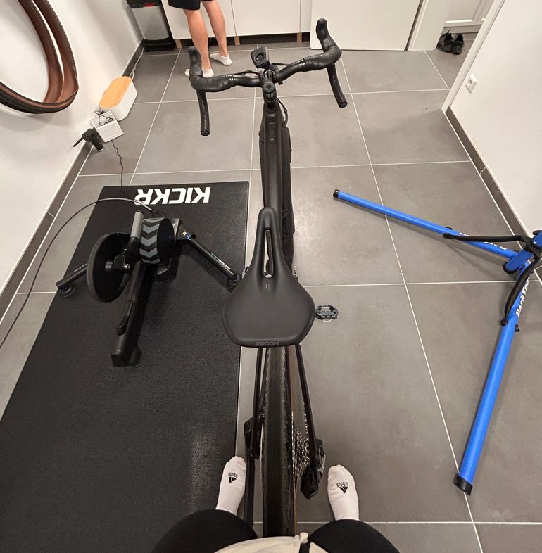Gebrauchtes Giant Revolt E+ 2022 2022 Road & Gravel, Schwarz — Bild 3 von 4