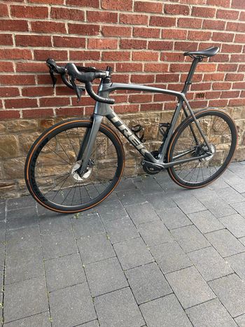Used Trek Émonda SL 6 Pro 2021 2021 Road & Gravel, Hellgrau — image 3 of 11