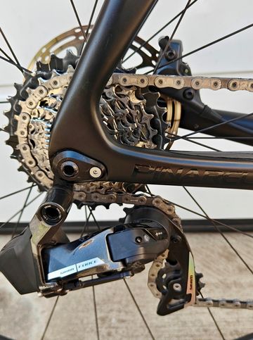 Tweedehands Pinarello Razha SRAM Force eTap AXS 2022 Road & Gravel — afbeelding 9 van 24