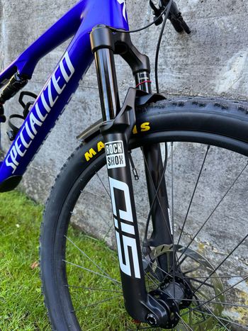 Used Specialized Epic 8 Comp 2025 2025 Mountainbike, Purple — image 5 of 9