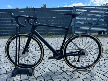 Used BMC Roadmachine 02 ONE 2020 2020 Road & Gravel, Schwarz — image 2 of 18