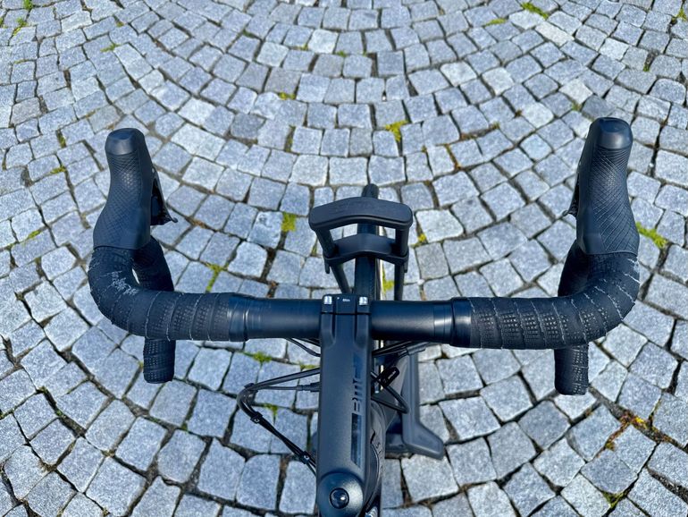 Used BMC Roadmachine 02 ONE 2020 2020 Road & Gravel, Schwarz — image 14 of 18