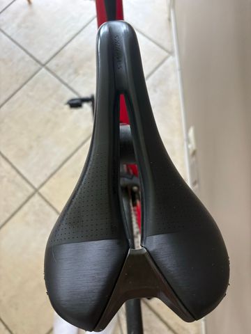 Gebrauchtes Specialized Tarmac Shimano Ultegra Di2 2019 Road & Gravel, Rot — Bild 3 von 6