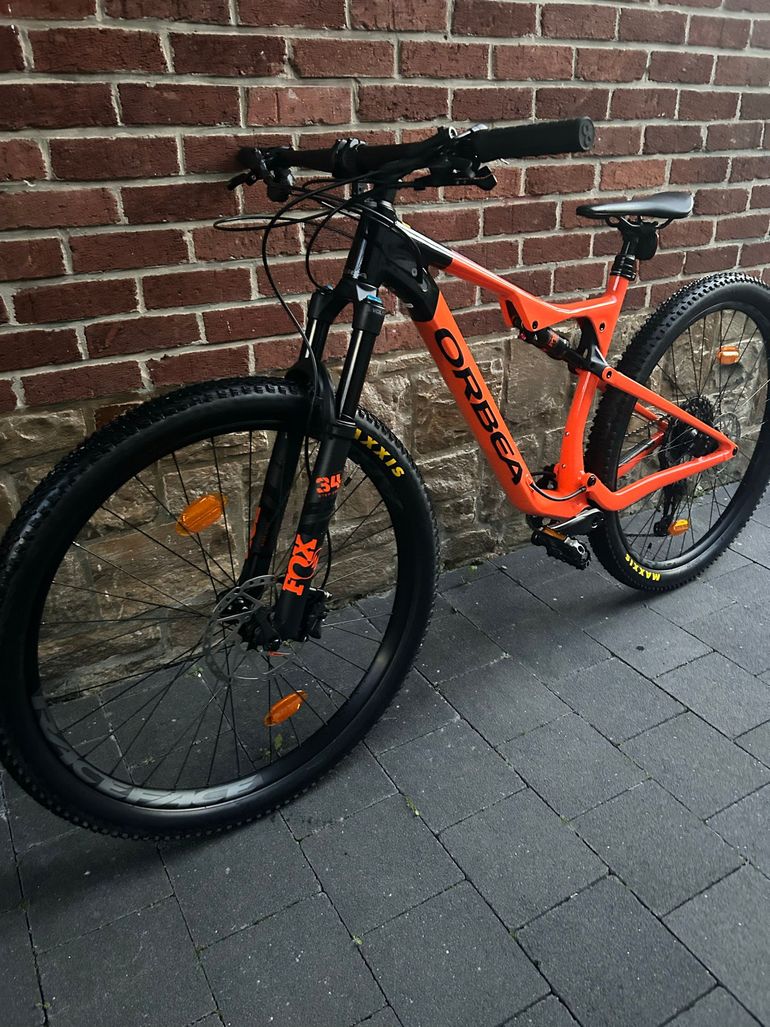 Used Orbea OCCAM H10 2023 2023 Mountainbike, Orange, 29 — image 8 of 10