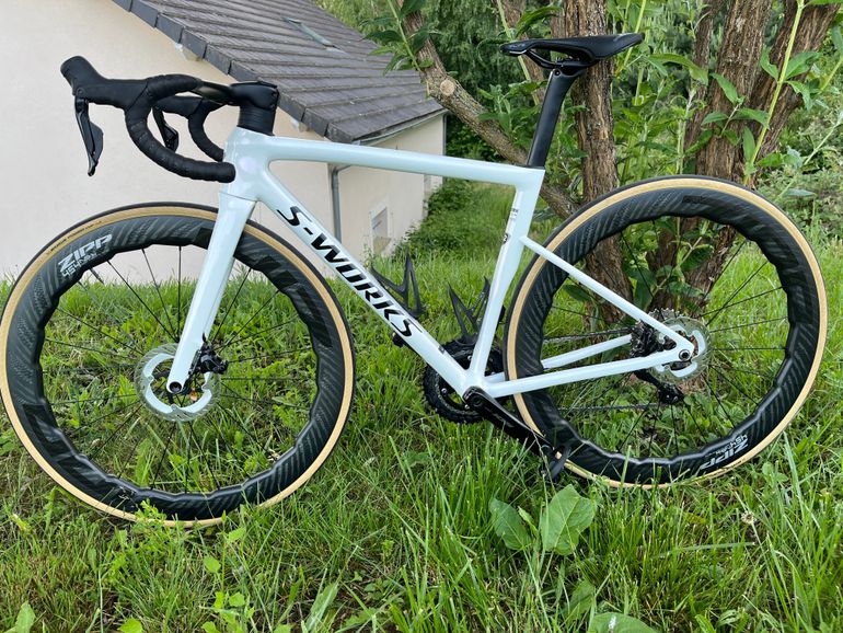 Used Specialized SL8 TARMAC 2025 Road & Gravel, White — image 2 of 6