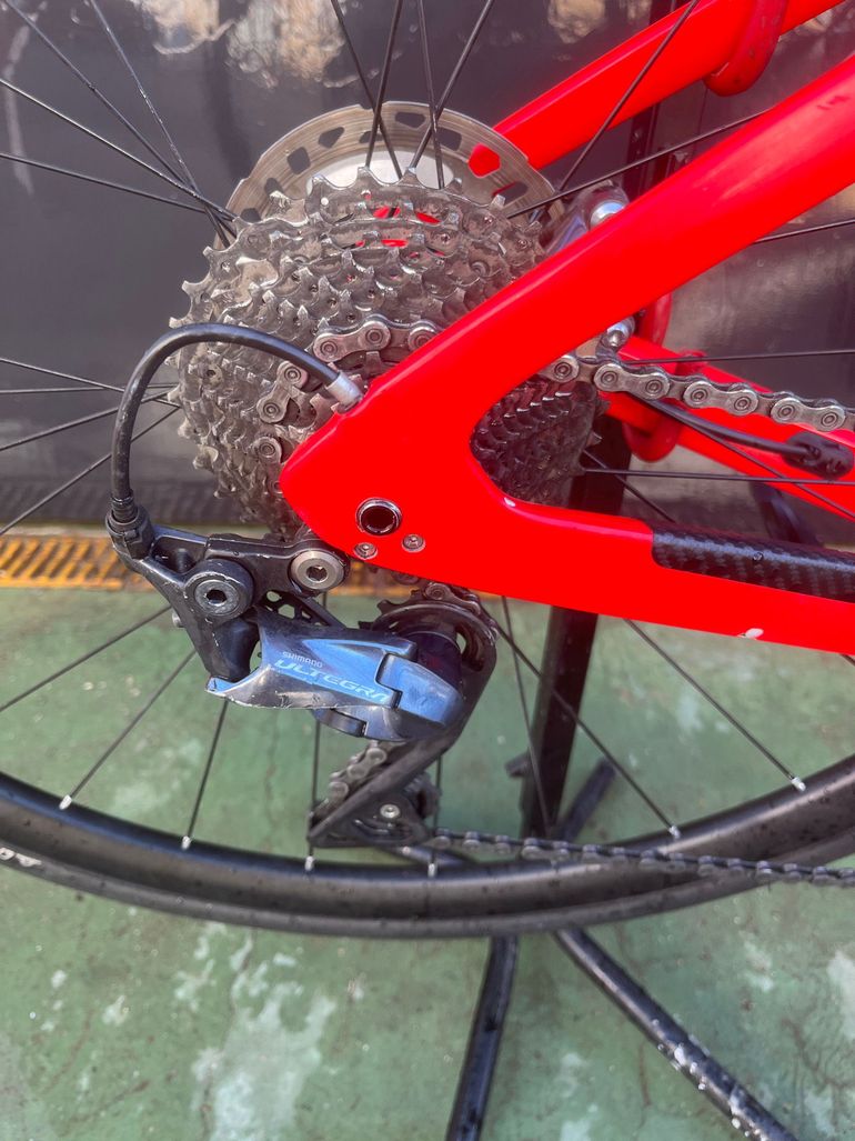 Used Trek Madone SL 6 2021 2021 Road & Gravel, Rot — image 13 of 14