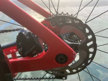 Used Trek Madone SL 6 2021 2021 Road & Gravel, Rot — image 9 of 14