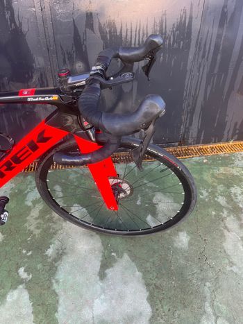 Used Trek Madone SL 6 2021 2021 Road & Gravel, Rot — image 6 of 14