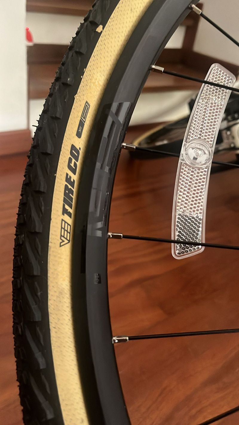 Polygon TAMBORA G4 2025 2025 Road & Gravel usato, Bianco — immagine 6 di 8