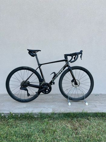 Used Giant TCR Advanced Pro 1 Di2 2025 2025 Racefiets & gravel
