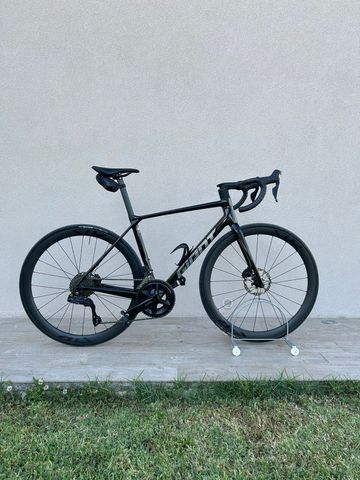 Used Giant TCR Advanced Pro 1 Di2 2025 2025 Road & Gravel