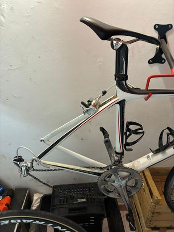 Used Trek Madone 6.9 2010 2010 Road & Gravel, Blanco — image 3 of 4