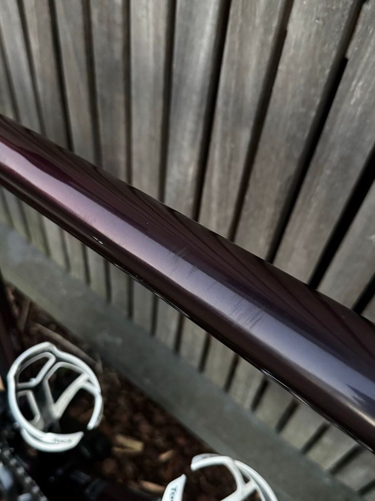 Used Specialized Tarmac Shimano Ultegra Di2 2025 Road & Gravel, Rot — image 8 of 9