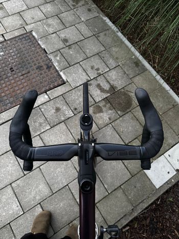 Used Specialized Tarmac Shimano Ultegra Di2 2025 Road & Gravel, Rot — image 3 of 9