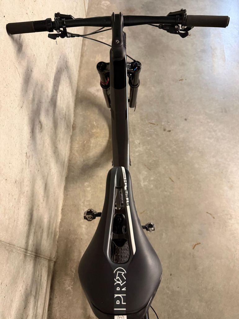Used Cannondale Scalpel 4 2024 2024 Mountainbike, Negro — image 4 of 6