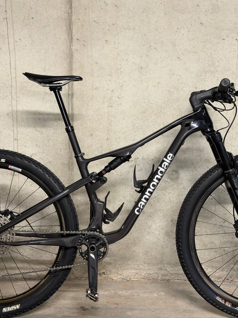 Used Cannondale Scalpel 4 2024 2024 Mountainbike, Negro — image 2 of 6