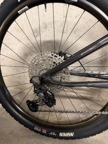 Used Cannondale Scalpel 4 2024 2024 Mountainbike, Negro — image 3 of 6