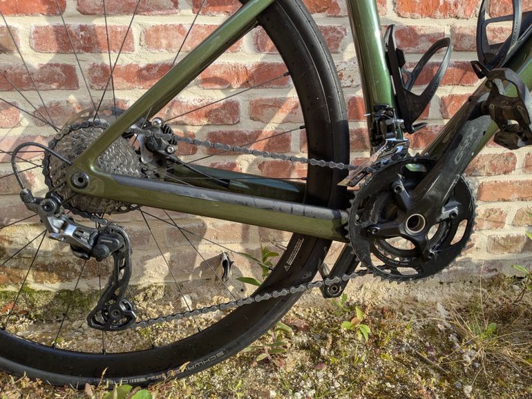 Used Scott Addict Gravel 30 2023 2023 Road & Gravel, Green — image 7 of 11