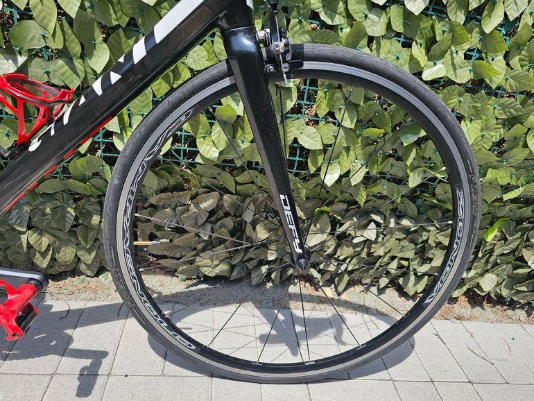 Used Giant Defy Advanced SL 1 2014 2014 Road & Gravel, Black — image 3 of 10