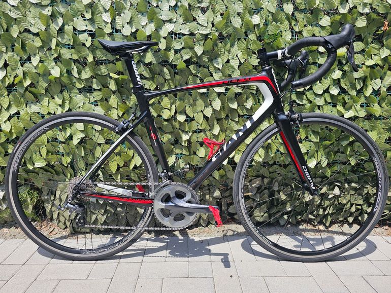 Used Giant Defy Advanced SL 1 2014 2014 Road & Gravel, Black — image 1 of 10