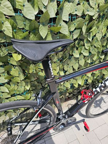 Used Giant Defy Advanced SL 1 2014 2014 Road & Gravel, Black — image 8 of 10