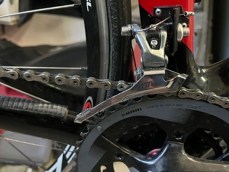 Used Cervélo S2 SRAM Force 2014 Road & Gravel, Red — image 8 of 12