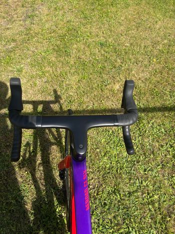 Used Canyon Aeroad CF SLX 7 Disc eTap 2023 2023 Road & Gravel — image 4 of 8