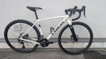 Used Trek Checkpoint ALR 5 2022 2022 Road & Gravel