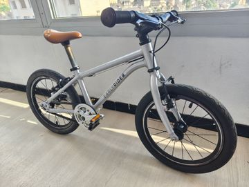 Used Early Rider Belter 16 2022 2022 Youth, Light Gray — image 1 of 3