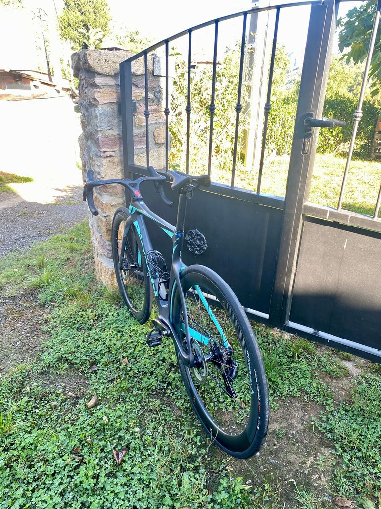 Used Bianchi Oltre PRO SHIMANO ULTEGRA DI2 2025 2025 Road & Gravel, Black — image 6 of 6